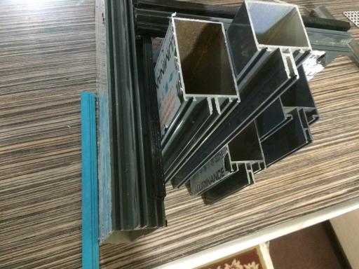 عکس خدمات شیشه دنیوی 