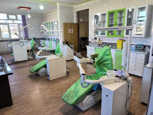 عکس کلینیک دندانپزشکی سرافرازان