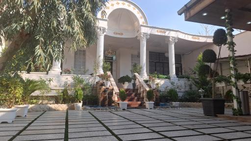 عکس آکادمی رنگ و لایت شهلا بزینی