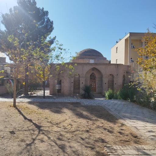 عکس آرامگاه بقراط