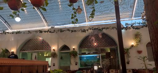 عکس رستوران باغ فین