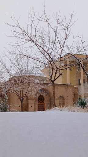 عکس آرامگاه بقراط