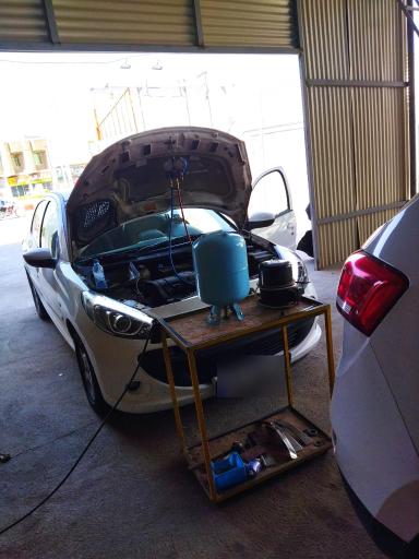 عکس خدمات خودرویی تسلا موتور