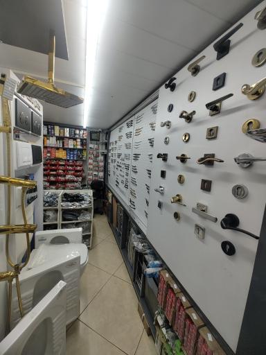 عکس فروشگاه دهقان یراق