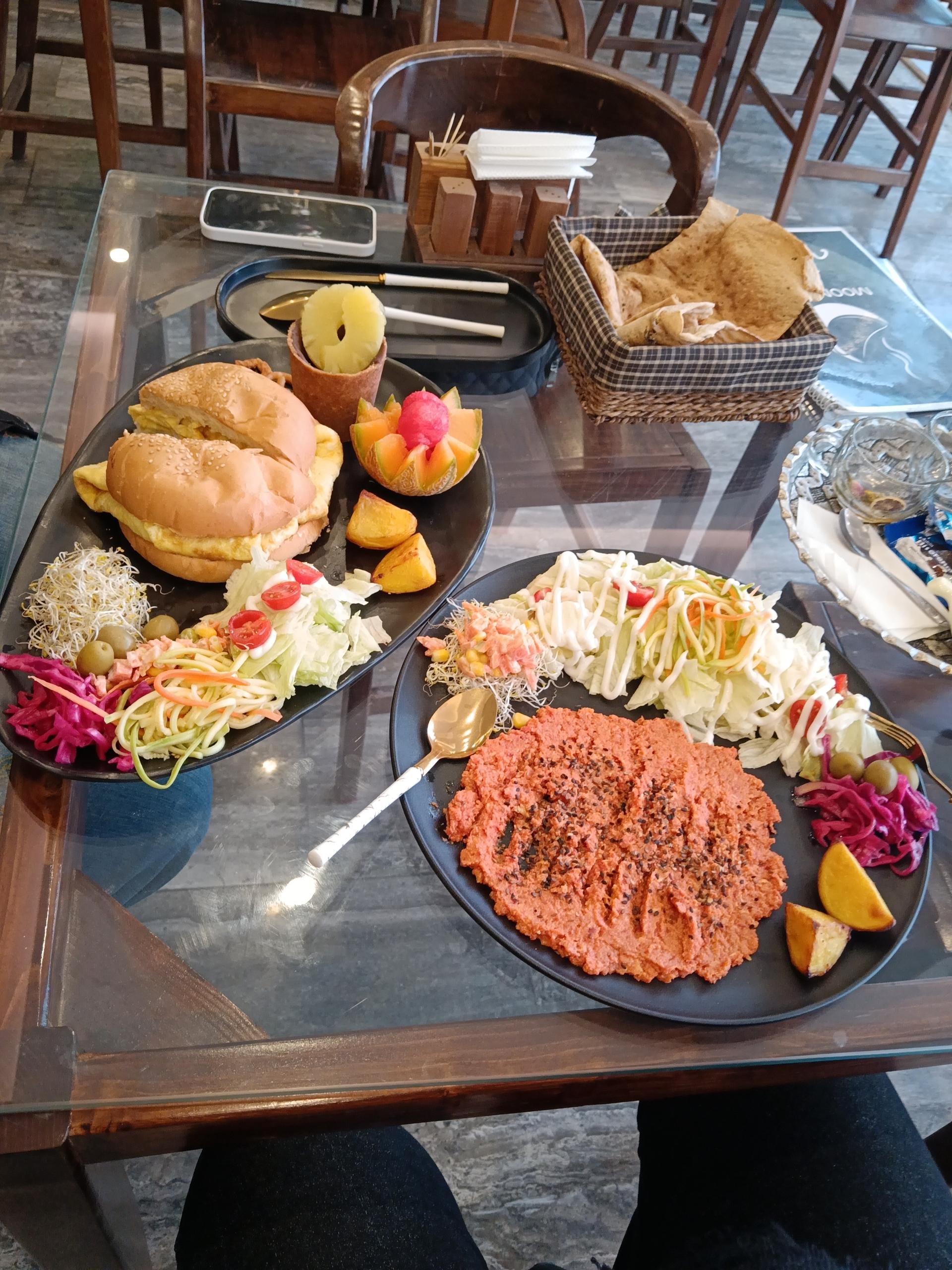 عکس کافه مون 6300