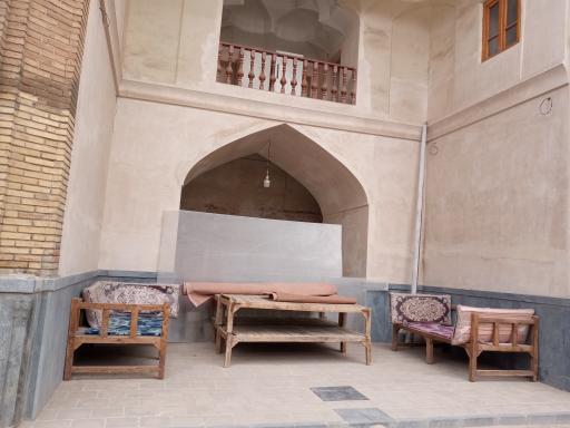 عکس مدرسه علمیه عباس قلی خان