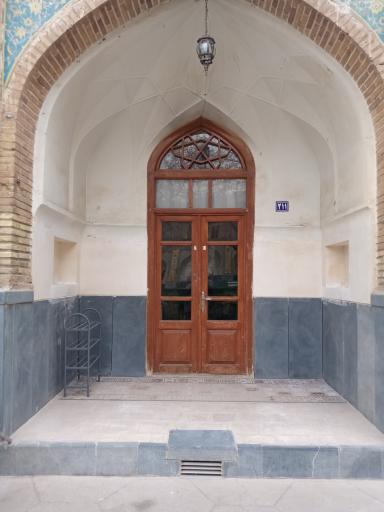 عکس مدرسه علمیه عباس قلی خان