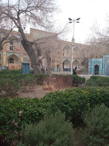 عکس مدرسه علمیه عباس قلی خان