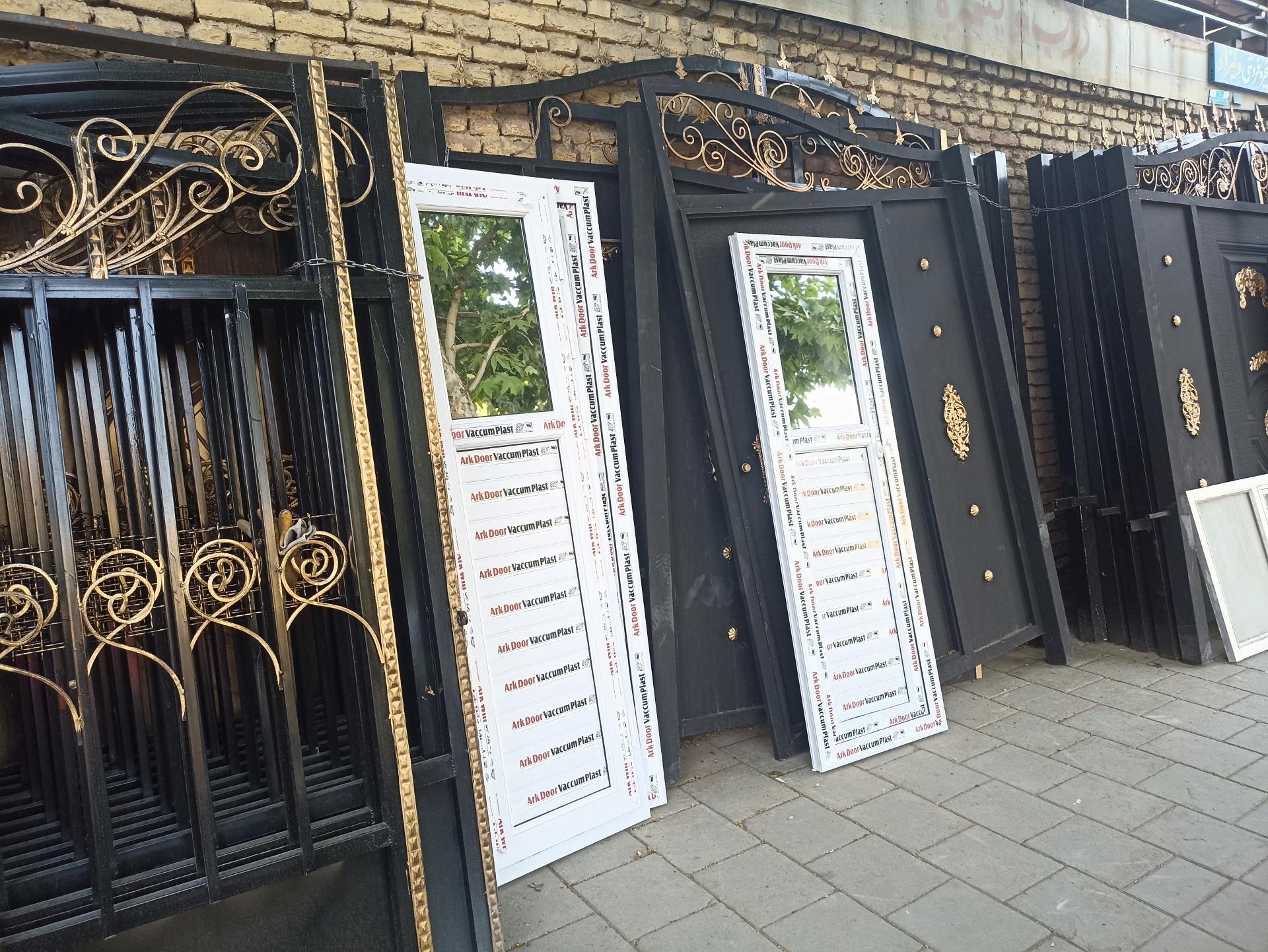 عکس درب و پنجره ولیزاده 