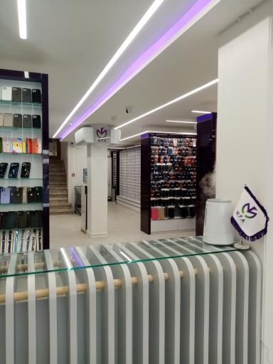 عکس پخش لوازم جانبی موبایل نوبل