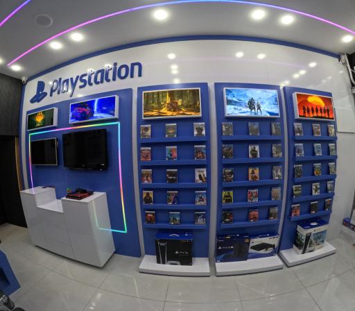 عکس فروشگاه هیچ گیم