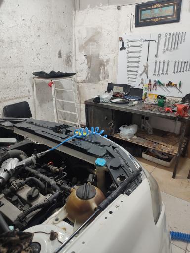 تعمیرگاه مکانیکی قائم