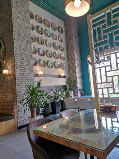 عکس رستوران سنتی ضیافت