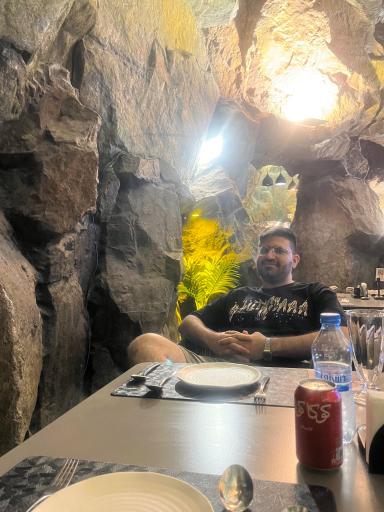 عکس رستوران کوه نور کیش