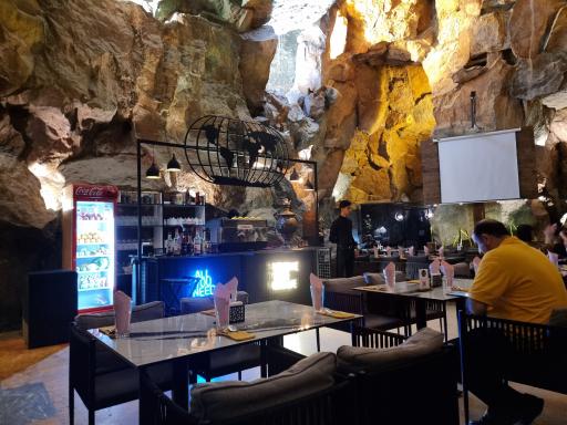 عکس رستوران کوه نور کیش