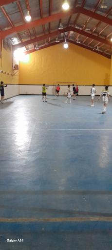 عکس ورزشگاه کارگران