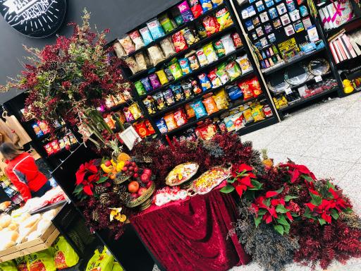 عکس هایپرمارکت شبانه روزی تهران پروتئین