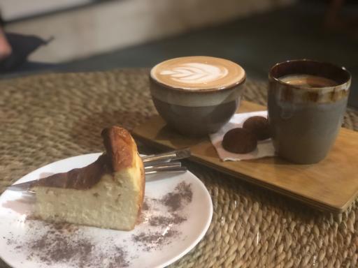 عکس قهوه لمیز شعبه هروی 