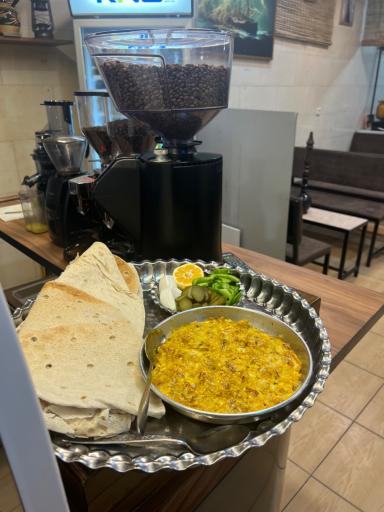 عکس قهوه خانه و دیزی سرای فخراباد