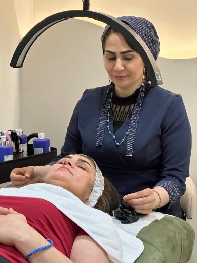 سالن زیبایی مانا بیوتی