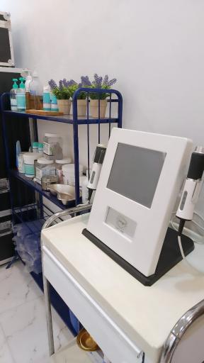عکس کلینیک پوست آبان 