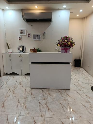 عکس کلینیک پوست آبان 