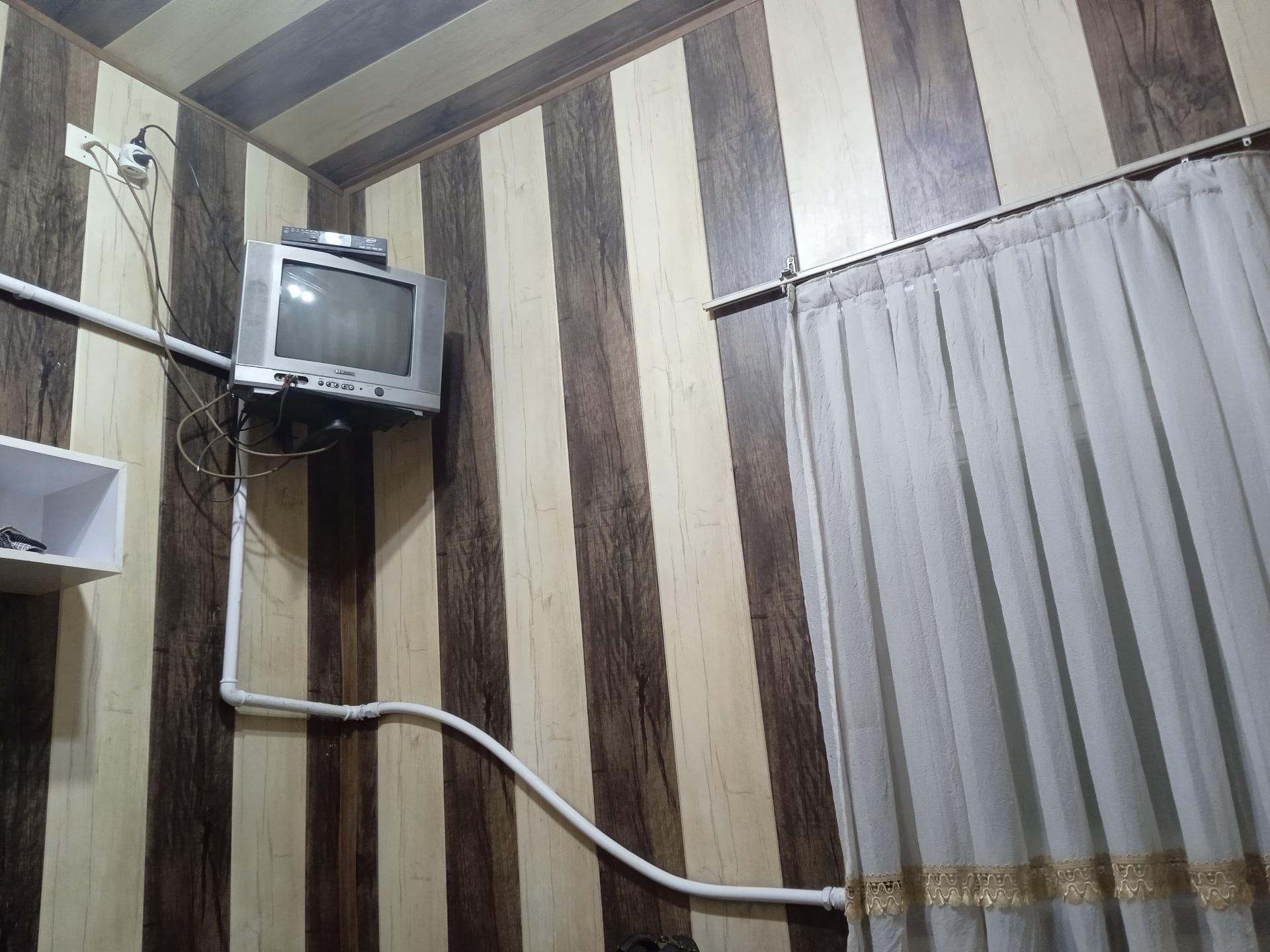 عکس مهمانپذیر تخت جمشید