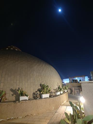 کافی‌شاپ و رستوران کاریزما