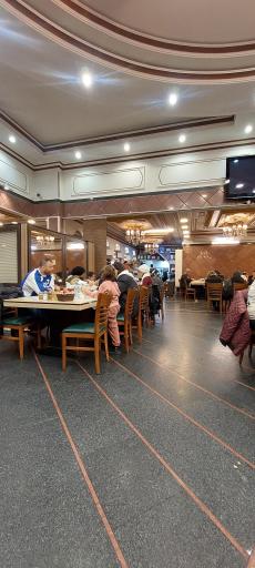 عکس رستوران بزرگ محرم