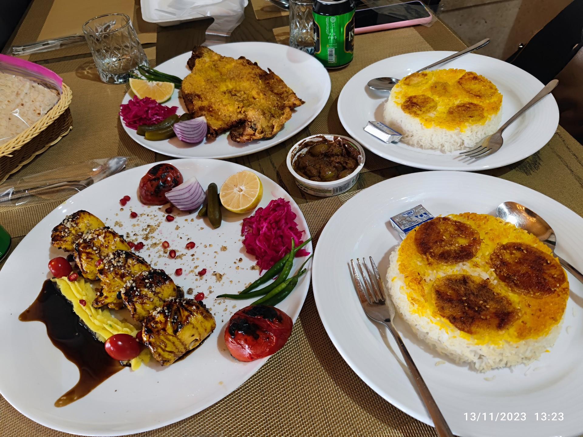 عکس رستوران کوروش