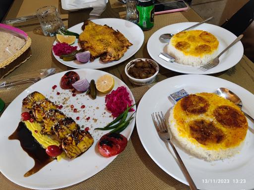 عکس رستوران کوروش
