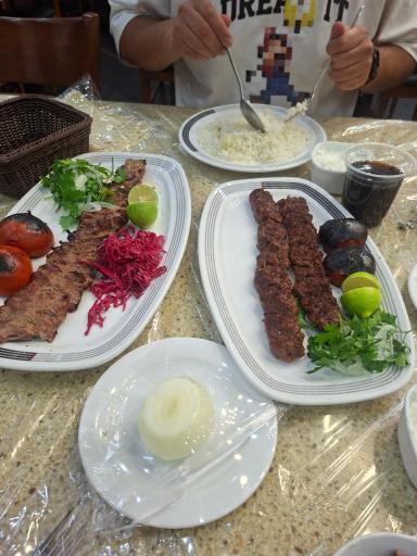 عکس رستوران بزرگ محرم