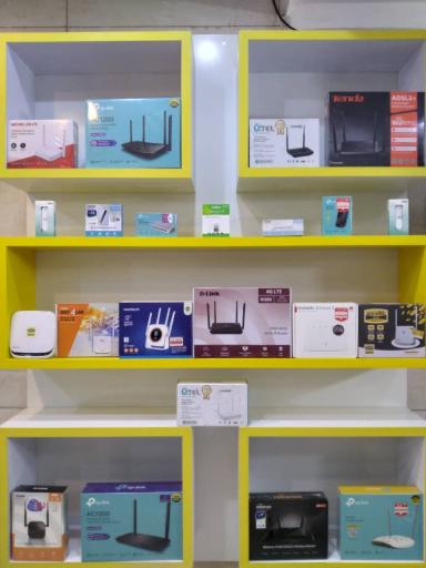 عکس فروشگاه پویا سیستم