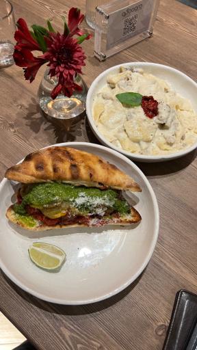 عکس فست فود باگرو