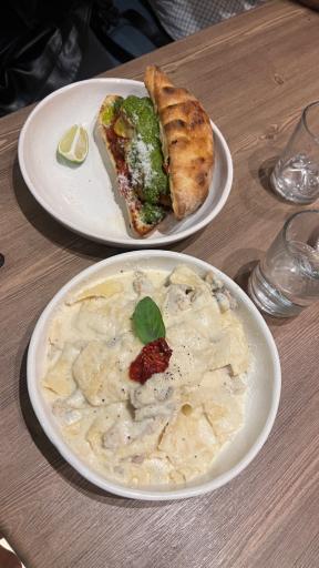 عکس فست فود باگرو