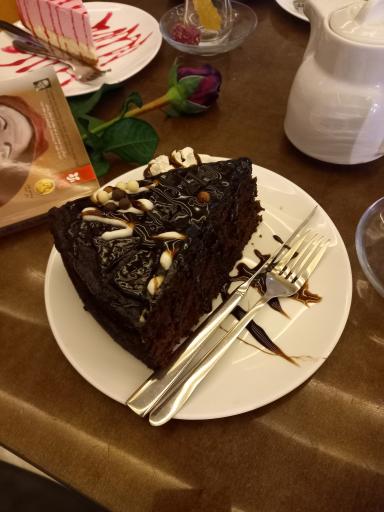 عکس کافه پاییز ۸۱ (شعبه سنگ فرش)