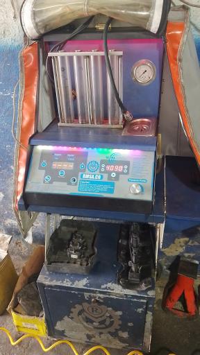 عکس تعمیرگاه اعتماد حسن صادق پور