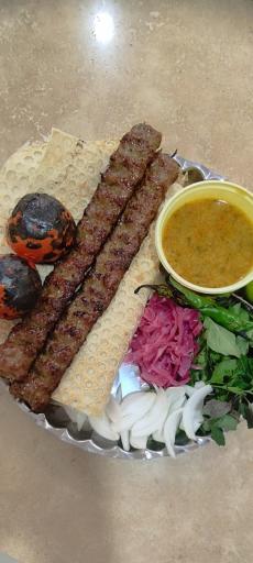 عکس تهیه غذای دارچین 