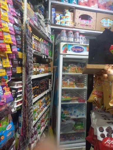 عکس سوپر مارکت شاهین