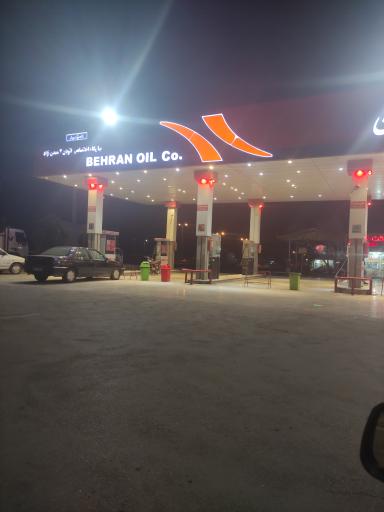 عکس پمپ بنزین
