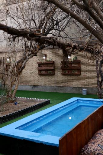 عکس رستوران و سفره خانه رنگ شب 