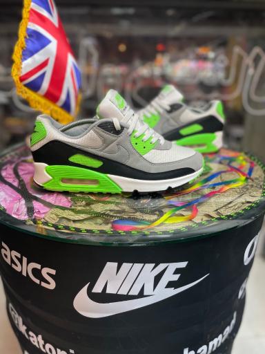 عکس کتونی اورجینال محمد