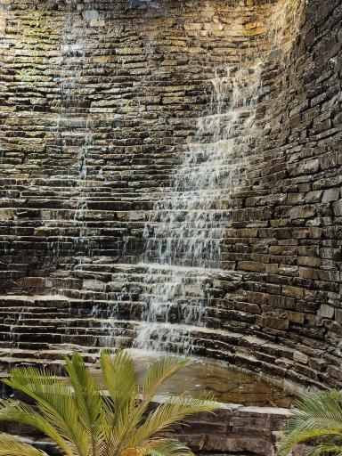 عکس مجتمع غذایی آبشار