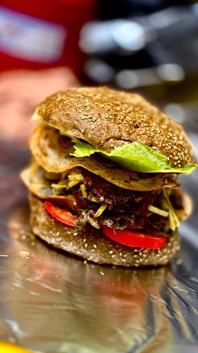 عکس برگر سوخاری عمو جهان 