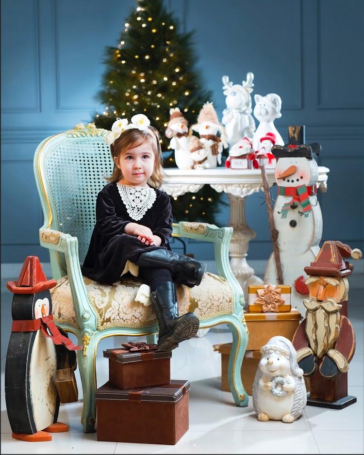 عکس استودیو روناک