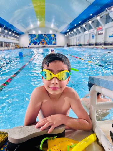 عکس مدرسه شنا آرمان