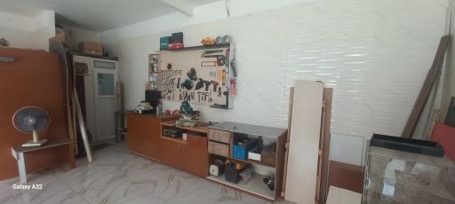 عکس کابینت برند دیزاین