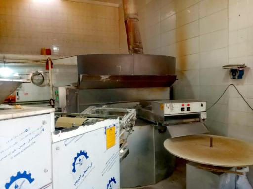 عکس نانوایی لواشی آقای دریس