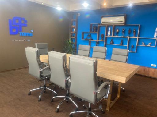 عکس مدرسه کسب و کار توما 