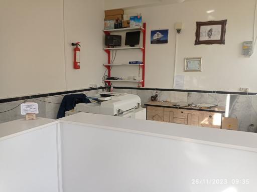 عکس دفتر خدمات اینترنتی سیب 